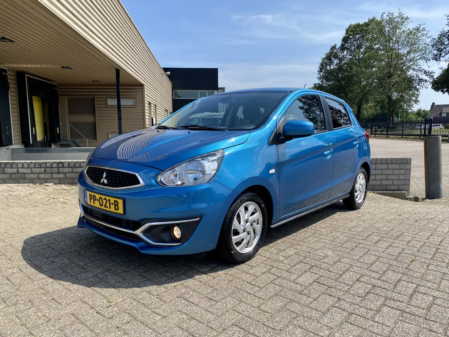 Mitsubishi Space Star 1.2 Life 80 PK [ Apple carplay, airco,audio,lmv ] Blauw - 1