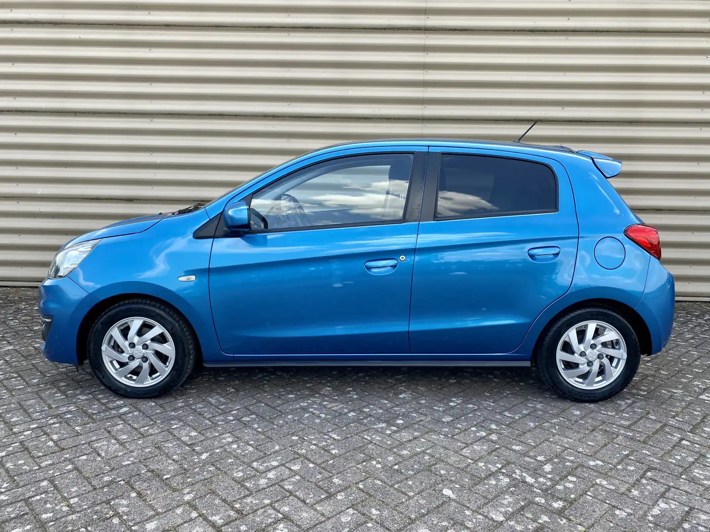 Mitsubishi Space Star 1.2 Life 80 PK [ Apple carplay, airco,audio,lmv ] Blauw - 2