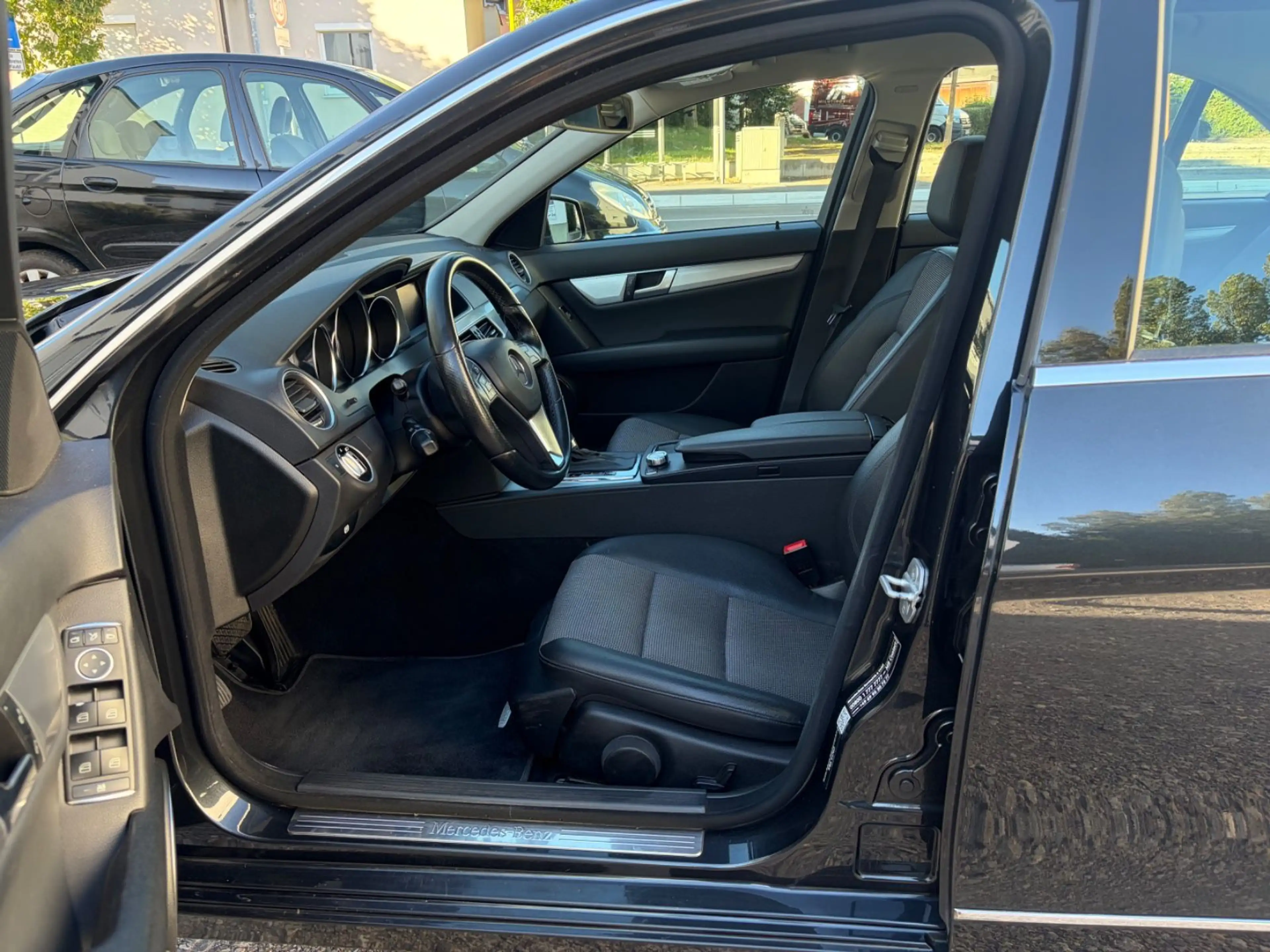 Mercedes-Benz C 200 CDI BlueEfficiency Limousine**EURO 5**TÜV* — photo 12
