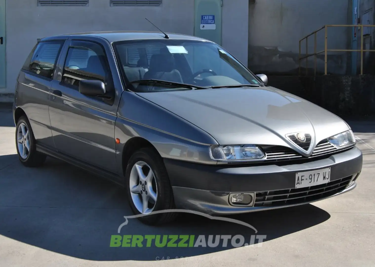 Alfa Romeo 145 145 1.6 ie L 103 Cv solo 60.000 Km Gris - 1