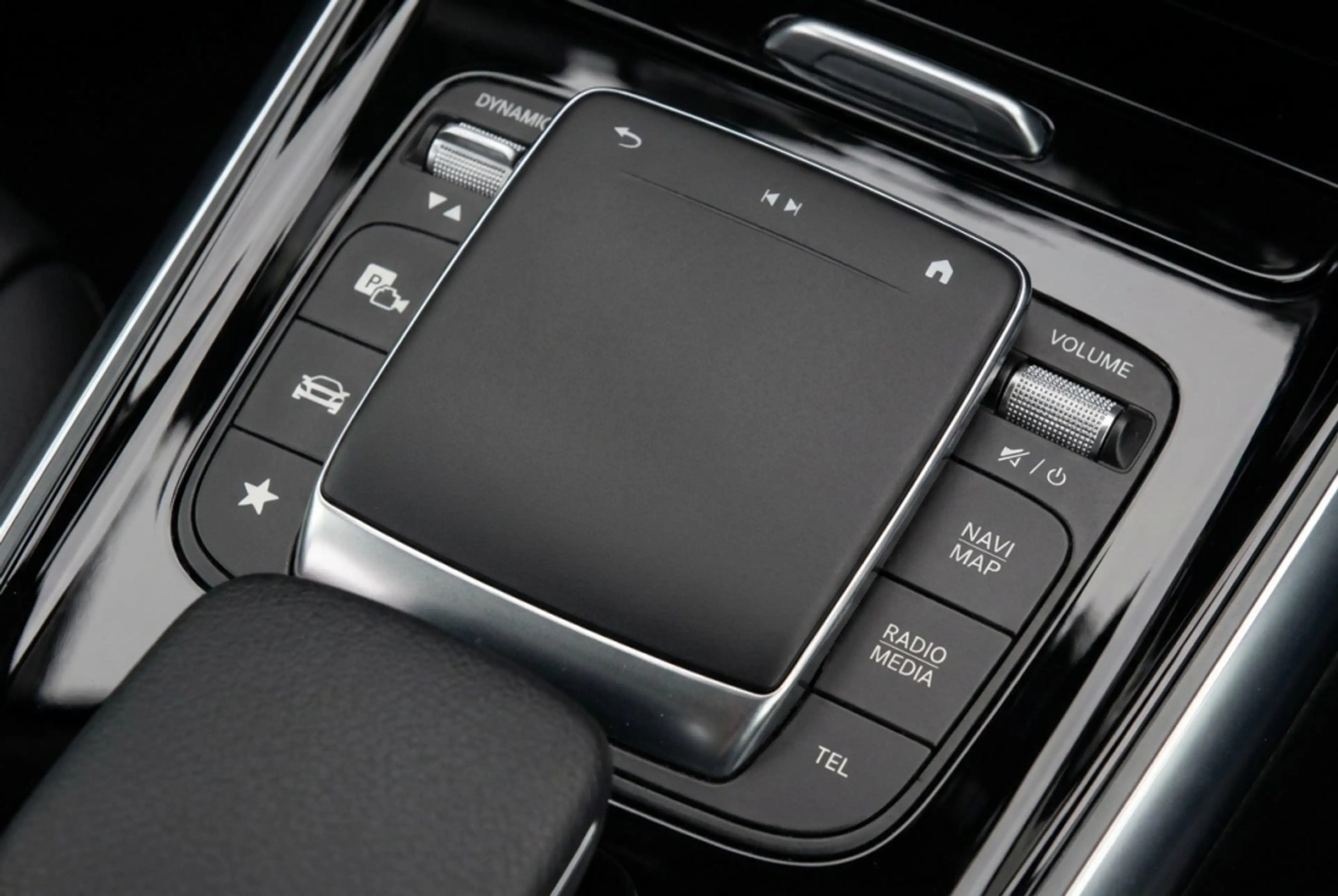 Mercedes-Benz EQB 350 EQB 4Matic 100% SOH l 7 P l Pano l 360 l HUD l VOL — photo 22
