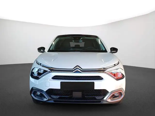 Citroen C4 view 3
