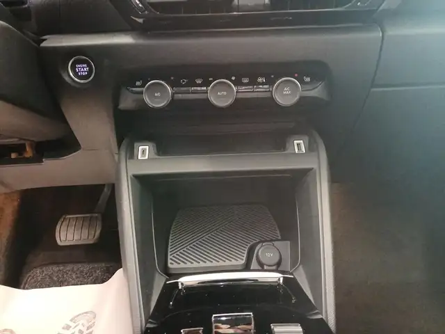 Citroen C4 view 14