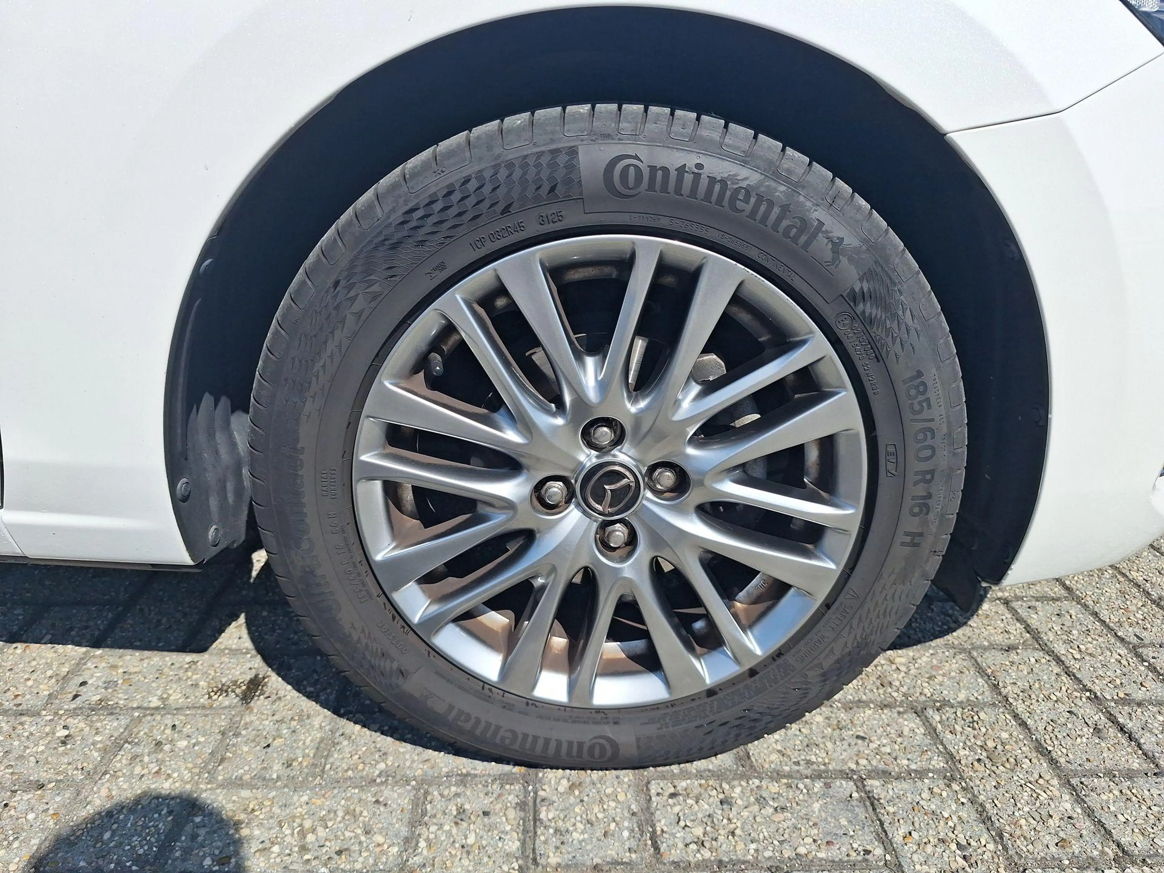Mazda 2 1.5 Skyactiv-G Luxury | NL-Auto | Apple Carplay-An — photo 15