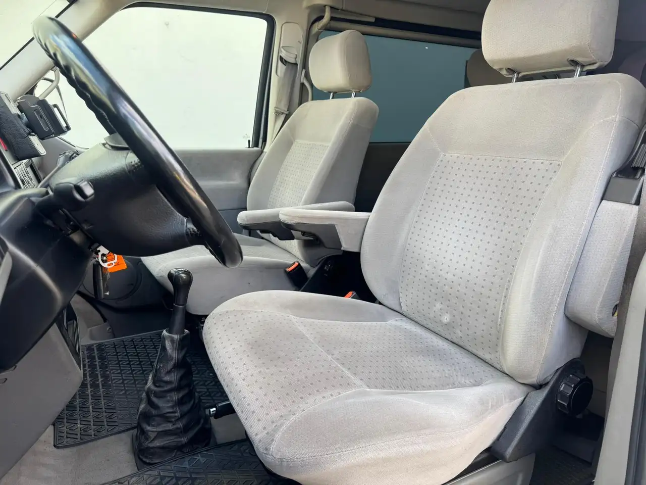 Volkswagen T4 Multivan 2.5 TDI AHK | CAM | CARPLAY | NAVI |, foto 7