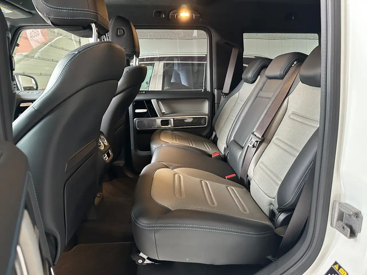 Mercedes-Benz G 580 EQ EDITION ONE MANUFAKTUR MAGNO WÄRME KOMF 15