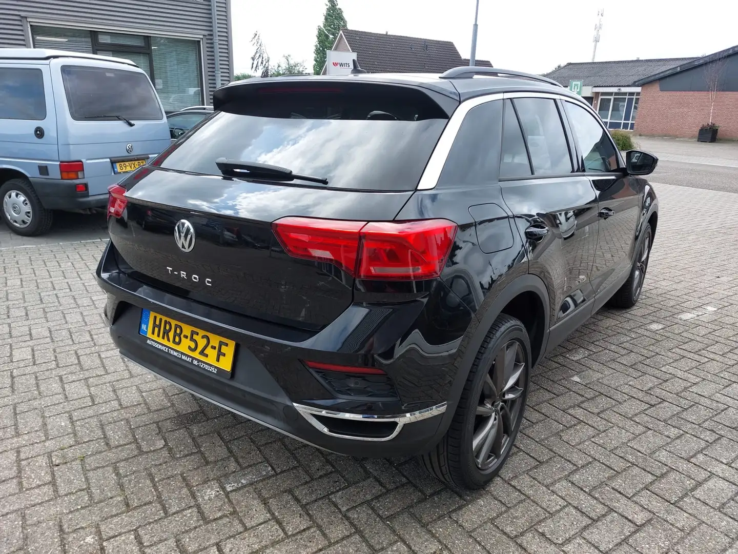 Volkswagen T-Roc 1.5 TSI Sport Zwart - 2