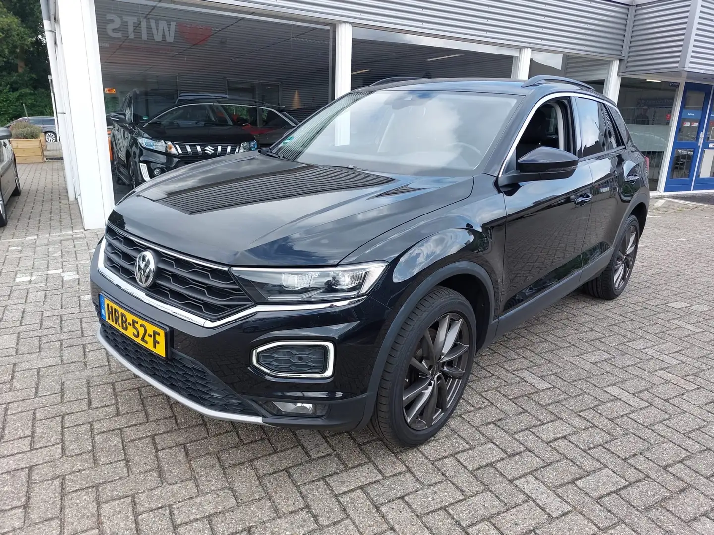 Volkswagen T-Roc 1.5 TSI Sport Zwart - 1