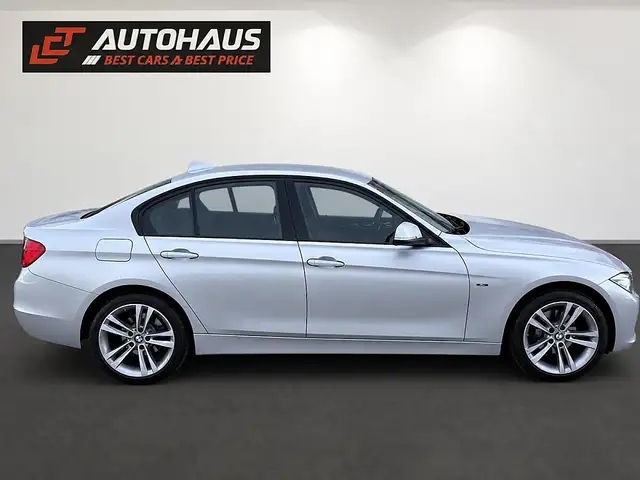 BMW 3 Series view 5