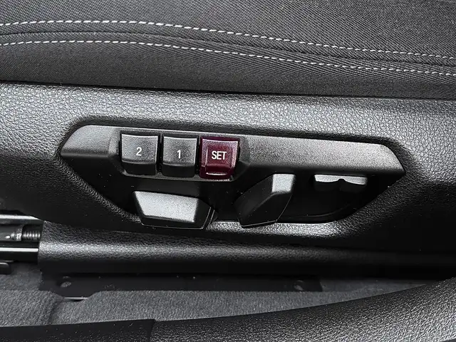 BMW 3 Series view 12