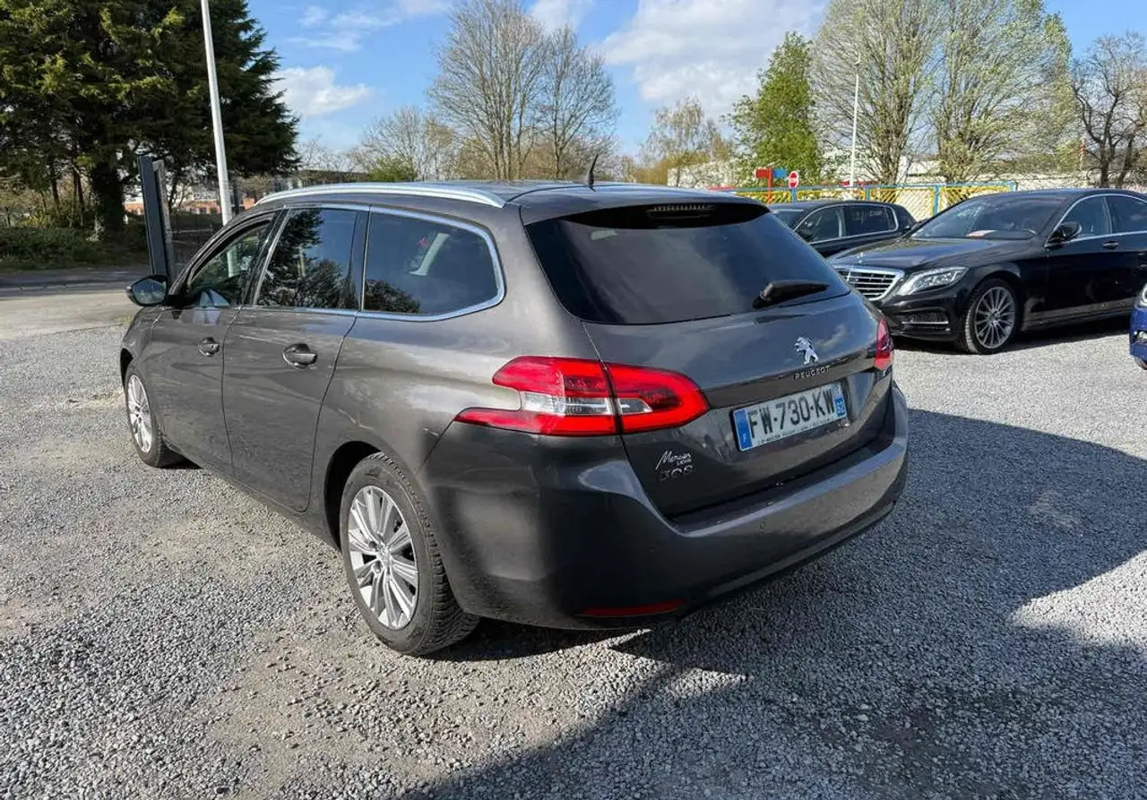 Peugeot 308 308 SW — photo 3