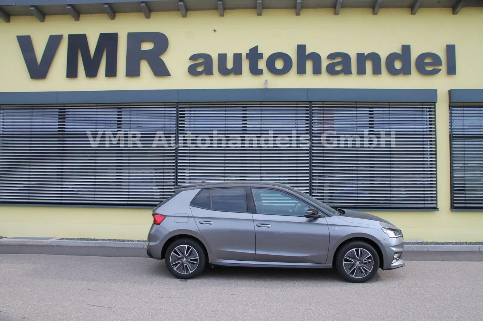 Skoda Fabia 1.0 TSI DSG Monte Carlo *DAB*5J.Garantie* Grau - 1