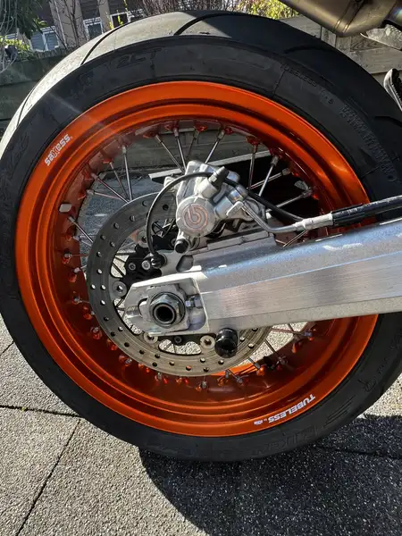 KTM 690 SMC R - foto 6