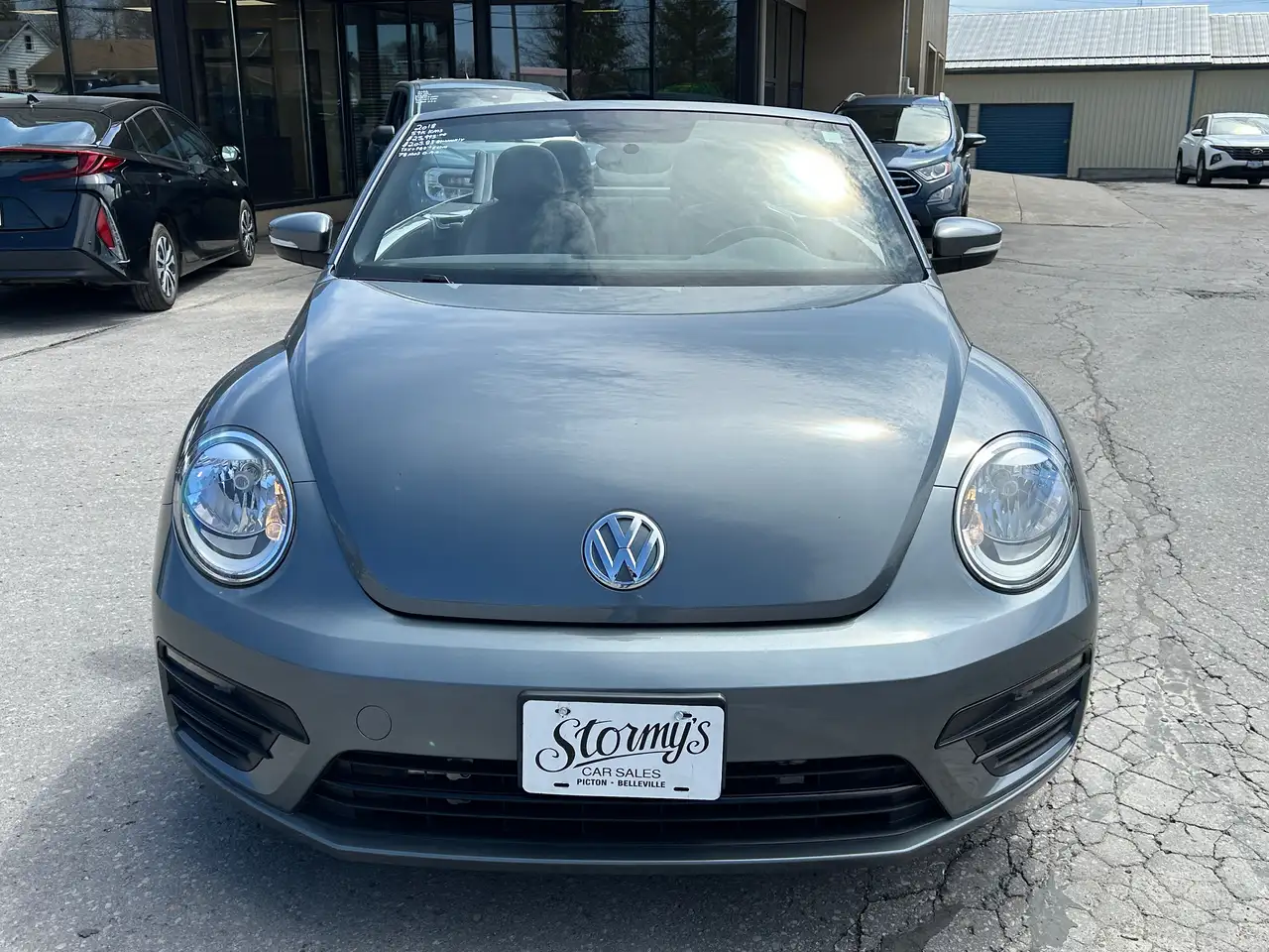 Volkswagen Beetle снимка Volkswagen Beetle