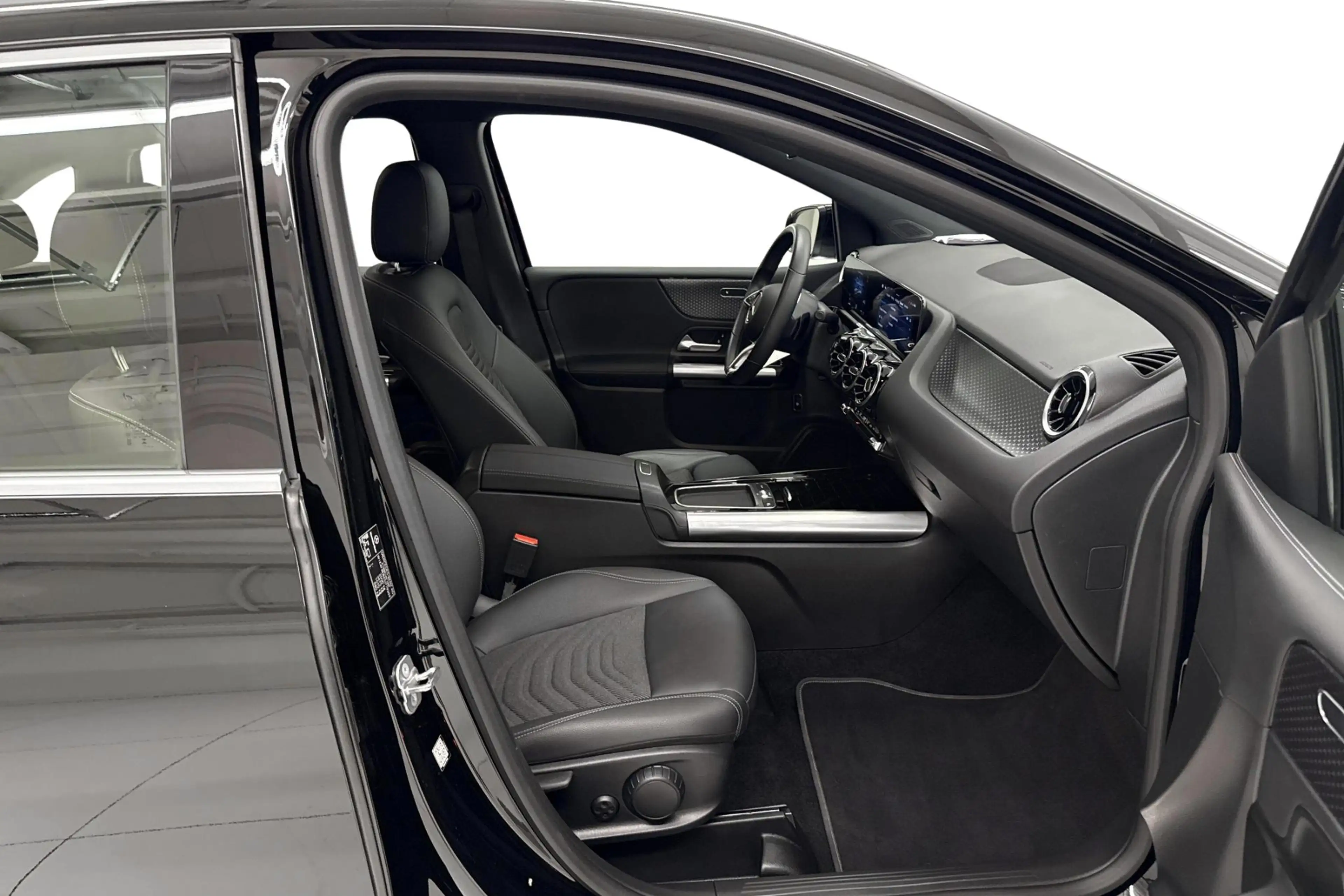 Mercedes-Benz B 180 B Business Line — photo 6