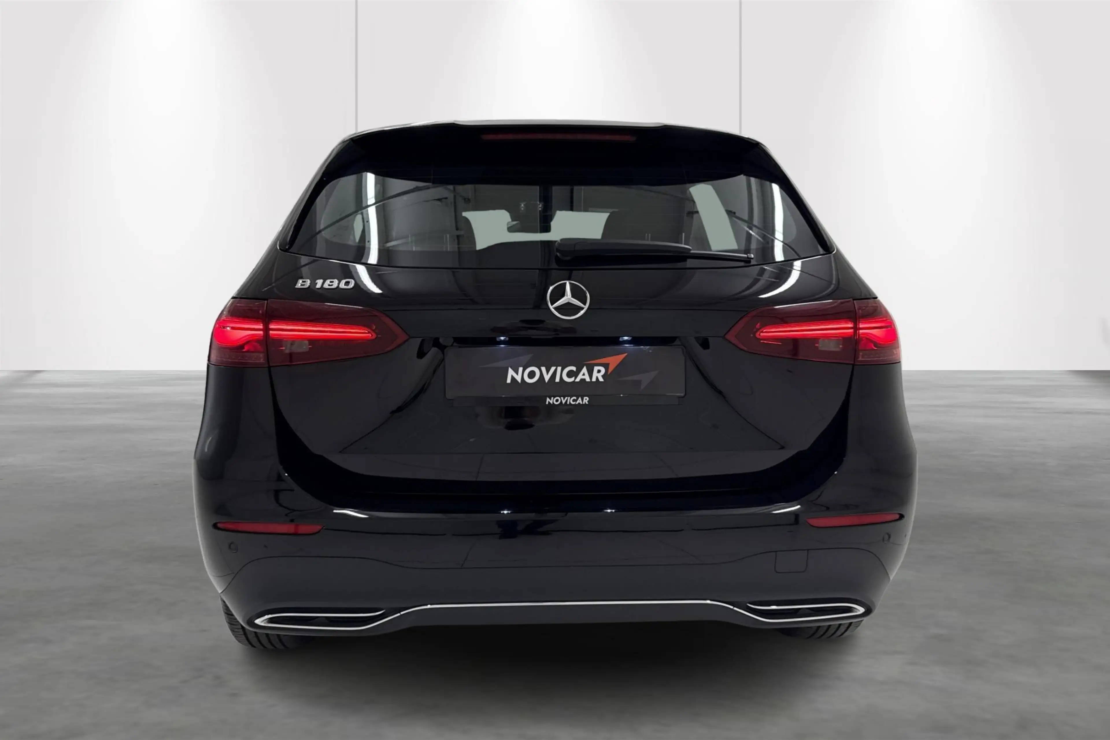 Mercedes-Benz B 180 B Business Line — photo 9