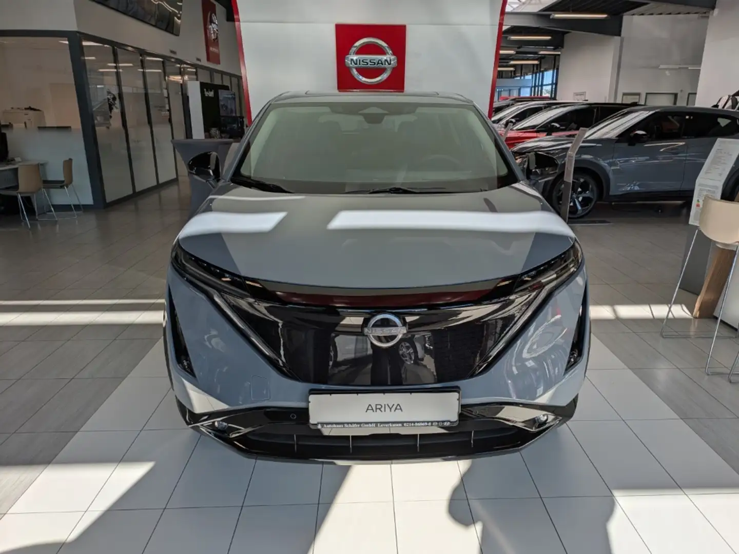 Nissan Ariya EVOLVE 87kWh 242PS 20''-Alu HUD El. Panodach Navi Gris - 2