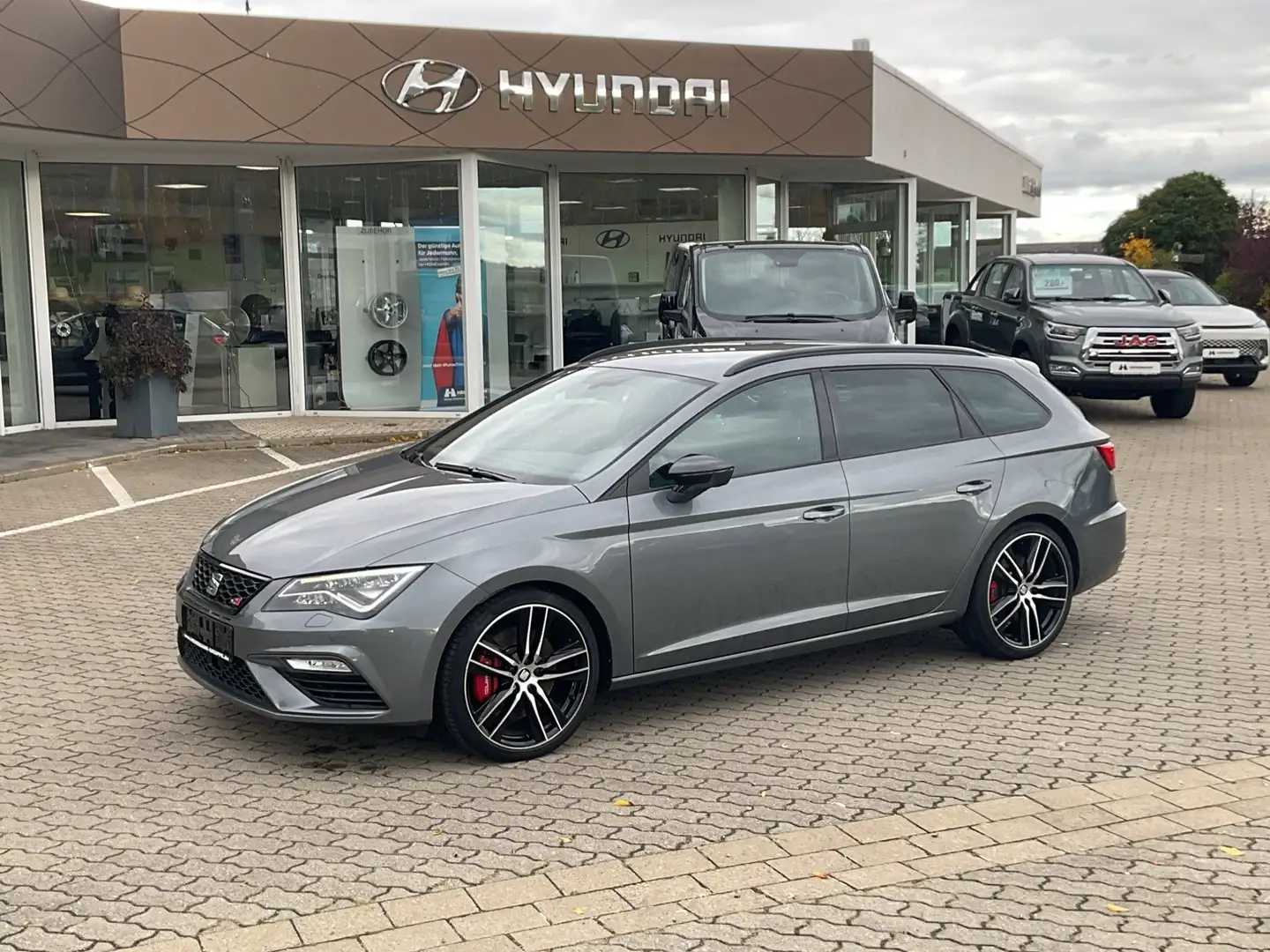 CUPRA Leon Sportstourer ST 2,0 TSI /Navi/LED/Sitzh./19Zoll Grau - 1