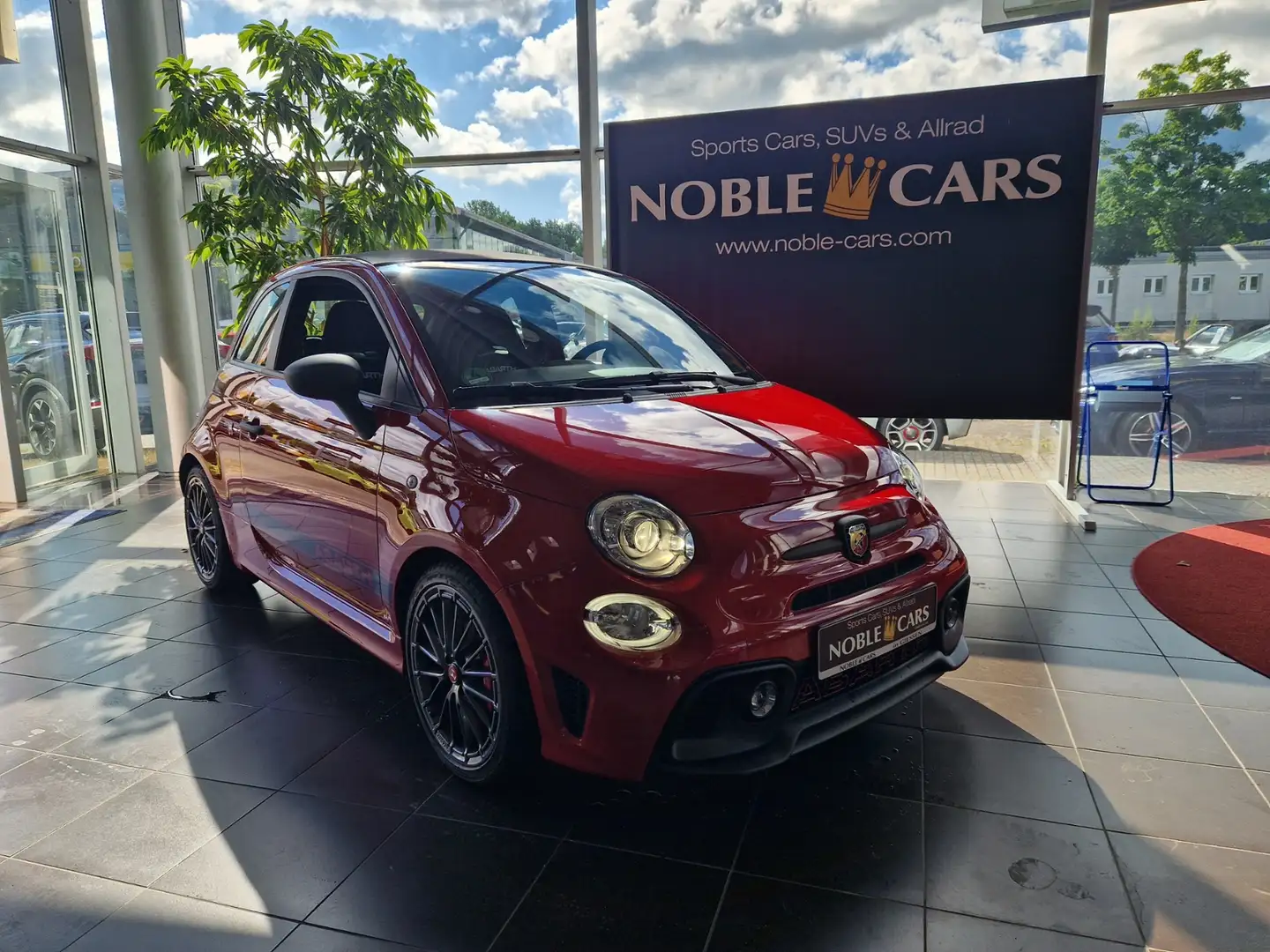 Abarth 695C Beats Soundsystem NAVI ALU crvena - 1