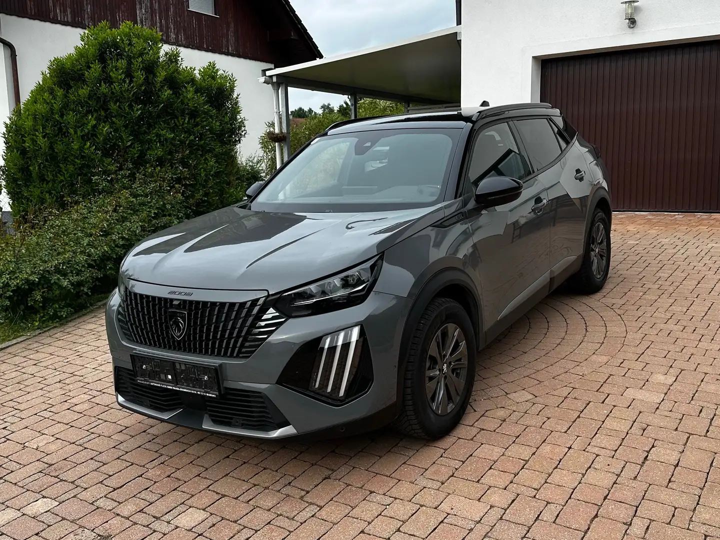 Peugeot 2008 2008 GT Grau - 1
