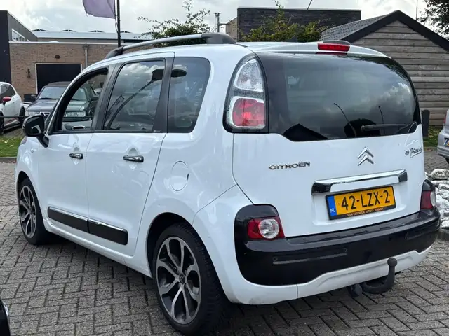 Citroen C3 Picasso view 8