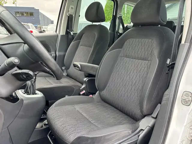 Citroen C3 Picasso view 11
