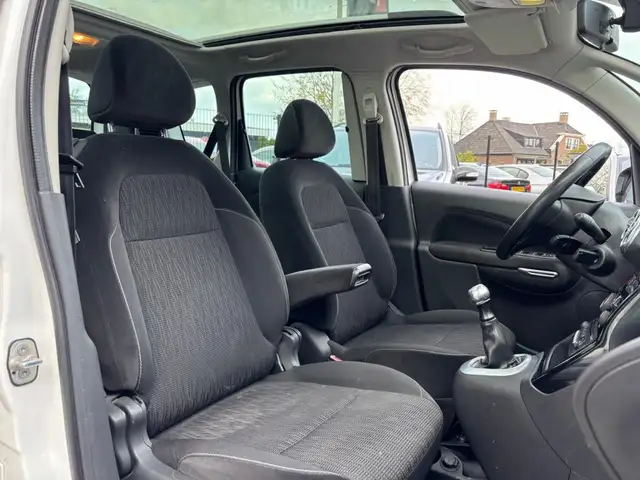 Citroen C3 Picasso view 10