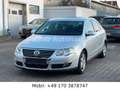 Volkswagen Passat Lim. Highline 2.0L*PDC*NAVI*TEMPO*AHK Silber - thumbnail 1
