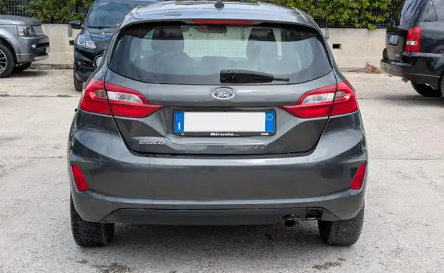 Ford Fiesta view 9