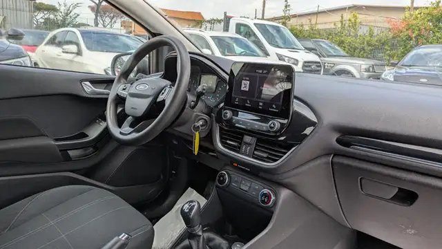 Ford Fiesta view 6