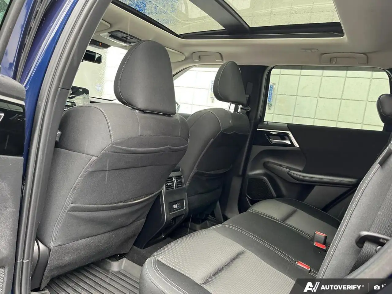 Mitsubishi Outlander снимка Mitsubishi Outlander
