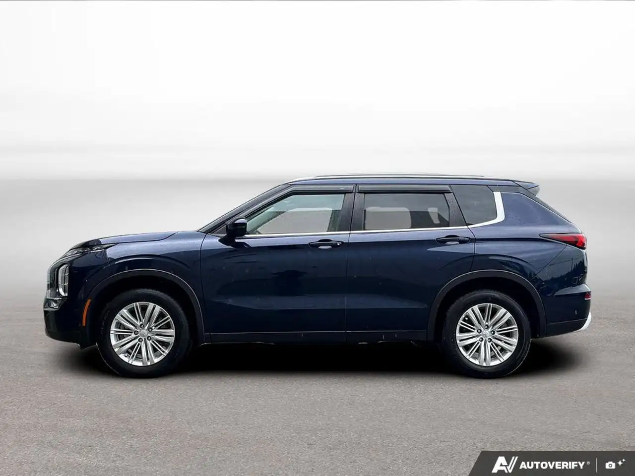 Mitsubishi Outlander снимка Mitsubishi Outlander