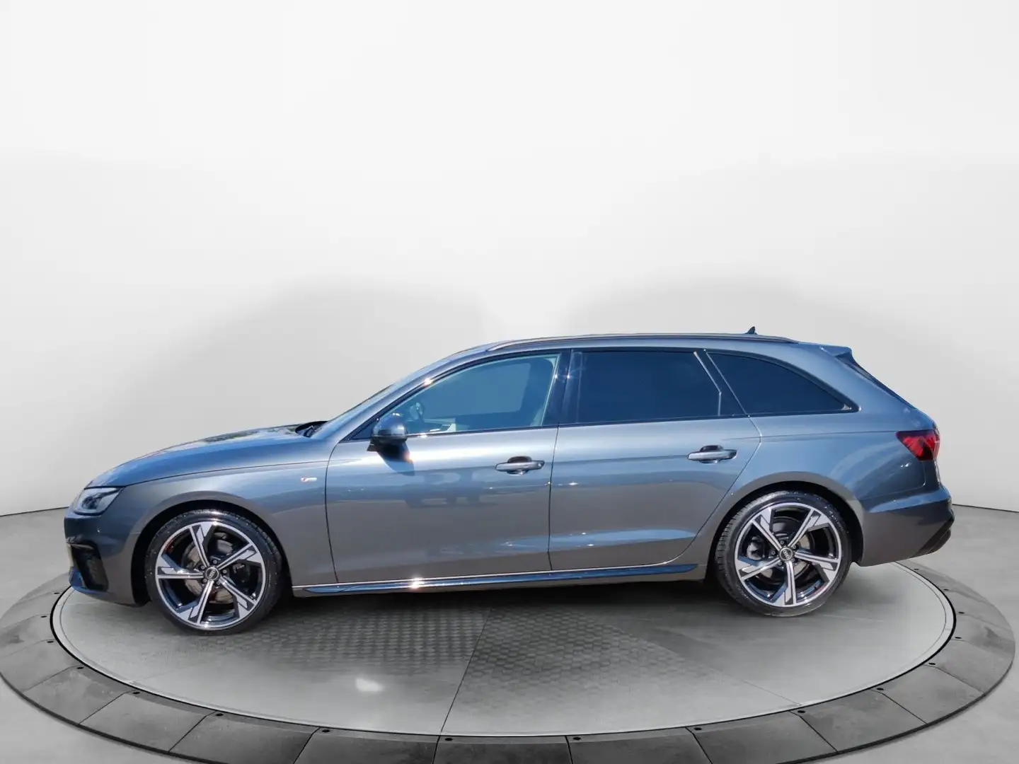 Audi A4 35 TFSI S-Tronic S-Line 2x, LED, ACC, R Grijs - 2