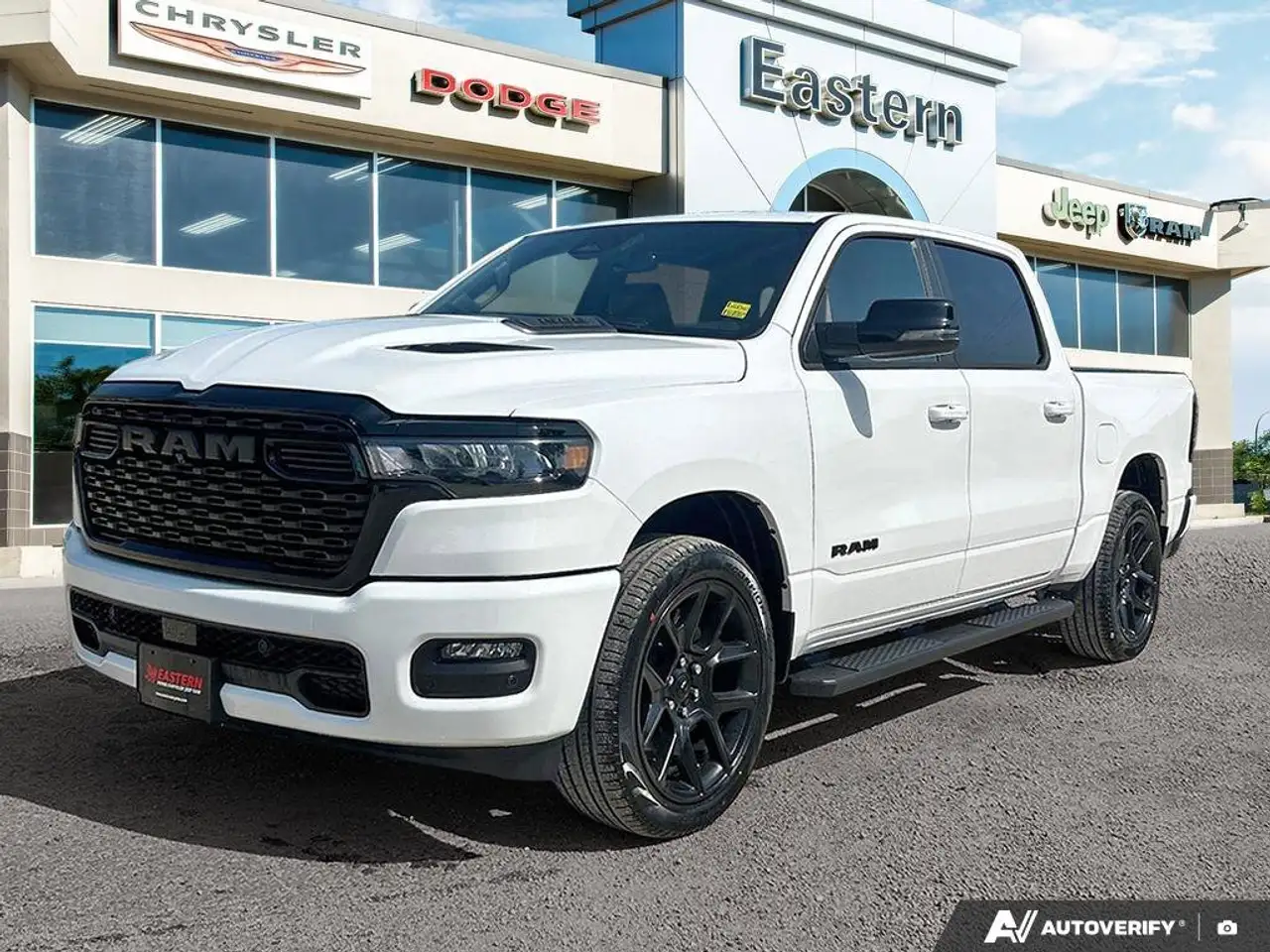 RAM 1500 снимка RAM 1500