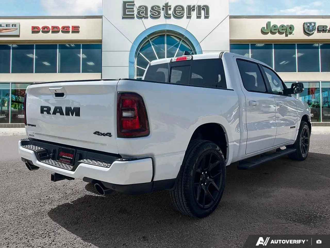 RAM 1500 снимка RAM 1500