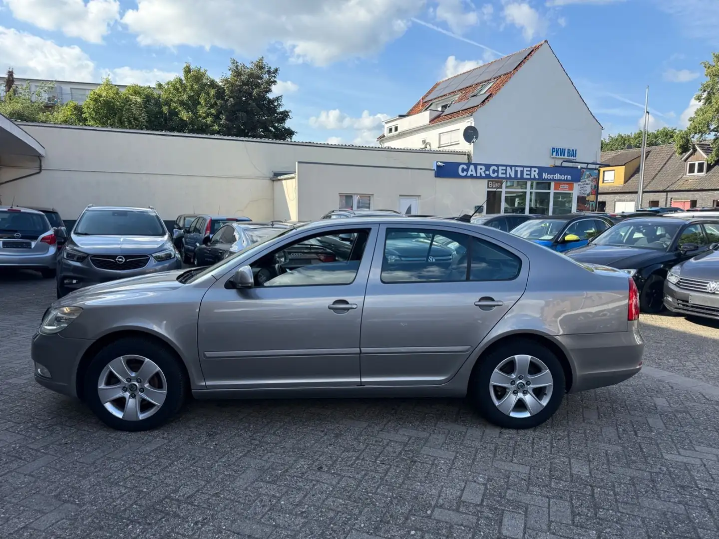 Skoda Octavia Lim. Elegance*DSG*1HAND*NUR 54 TKM*** Beige - 2