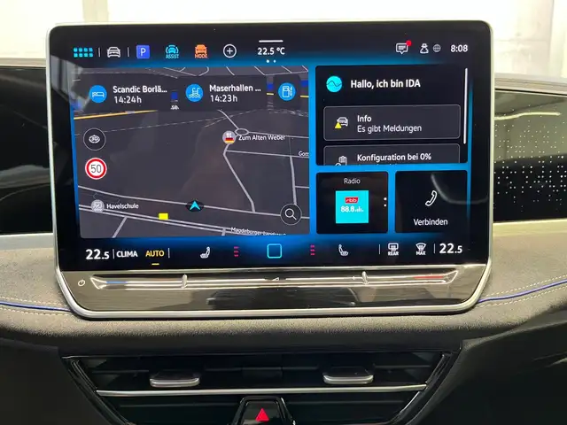 Volkswagen Passat view 13
