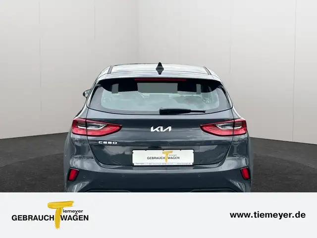 Kia Ceed view 6