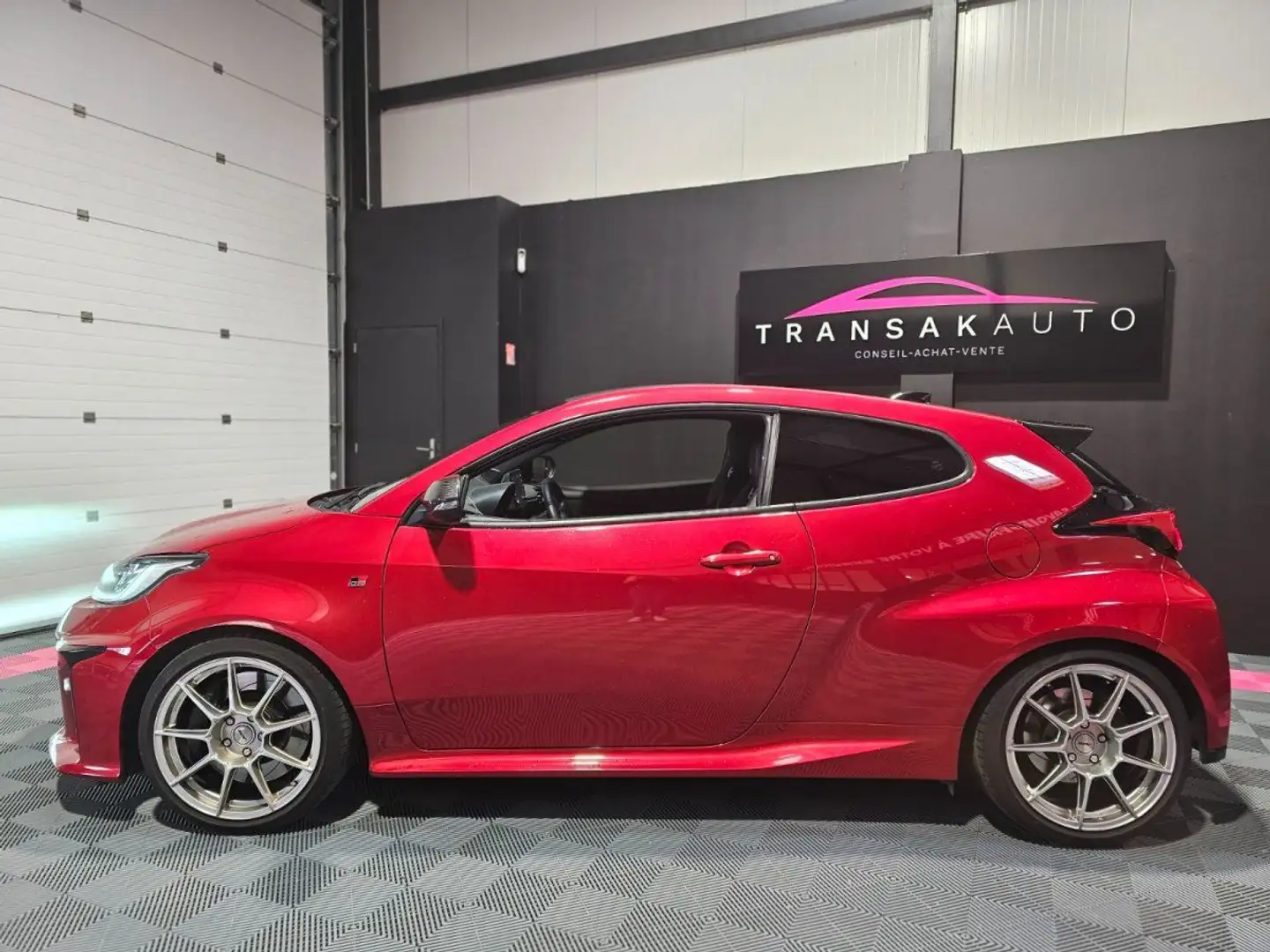 Toyota Yaris GR 1.6L Pack Premium Rot - 2