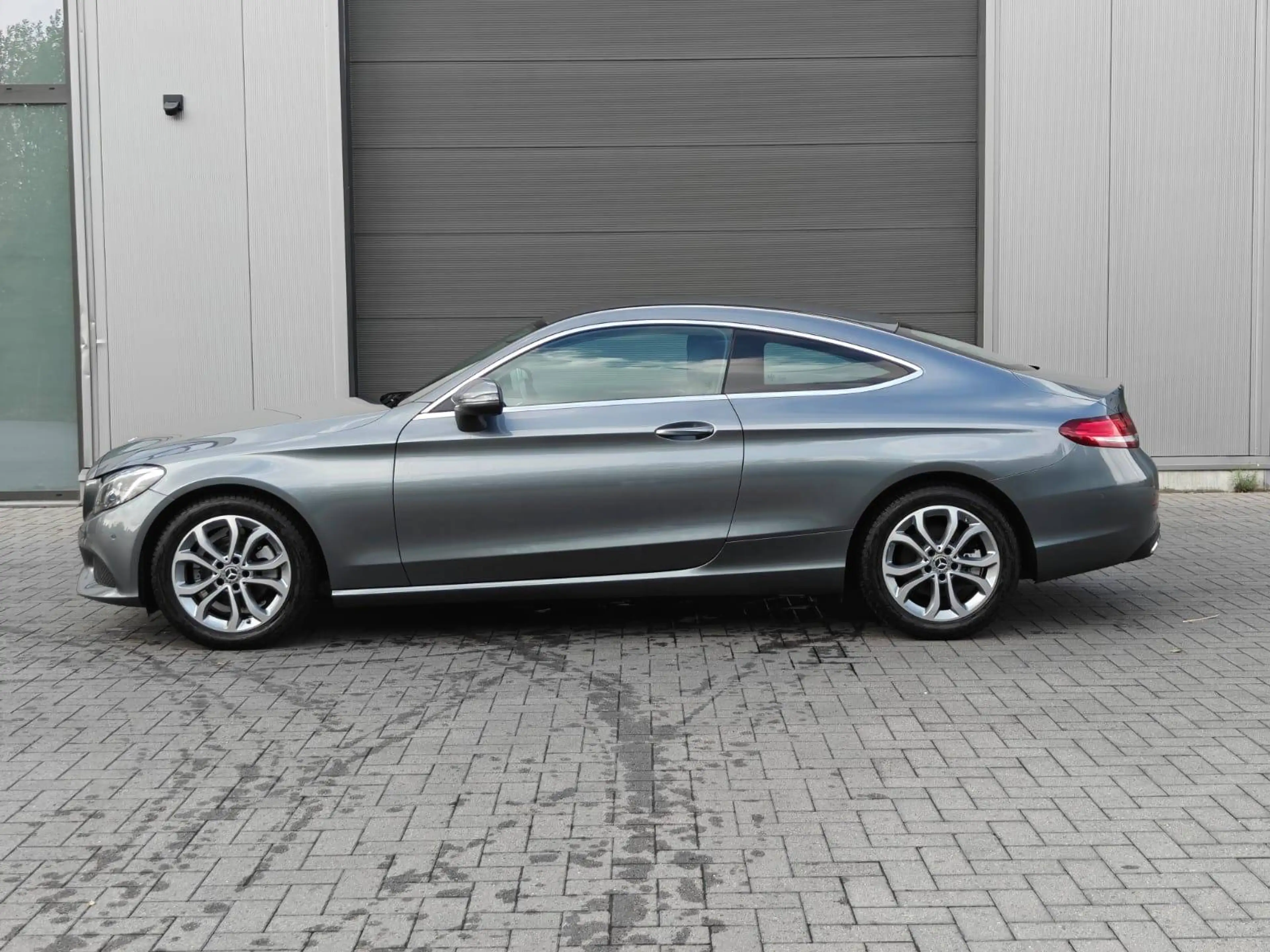 Mercedes-Benz C 180 Cabriolet C 180 — photo 2