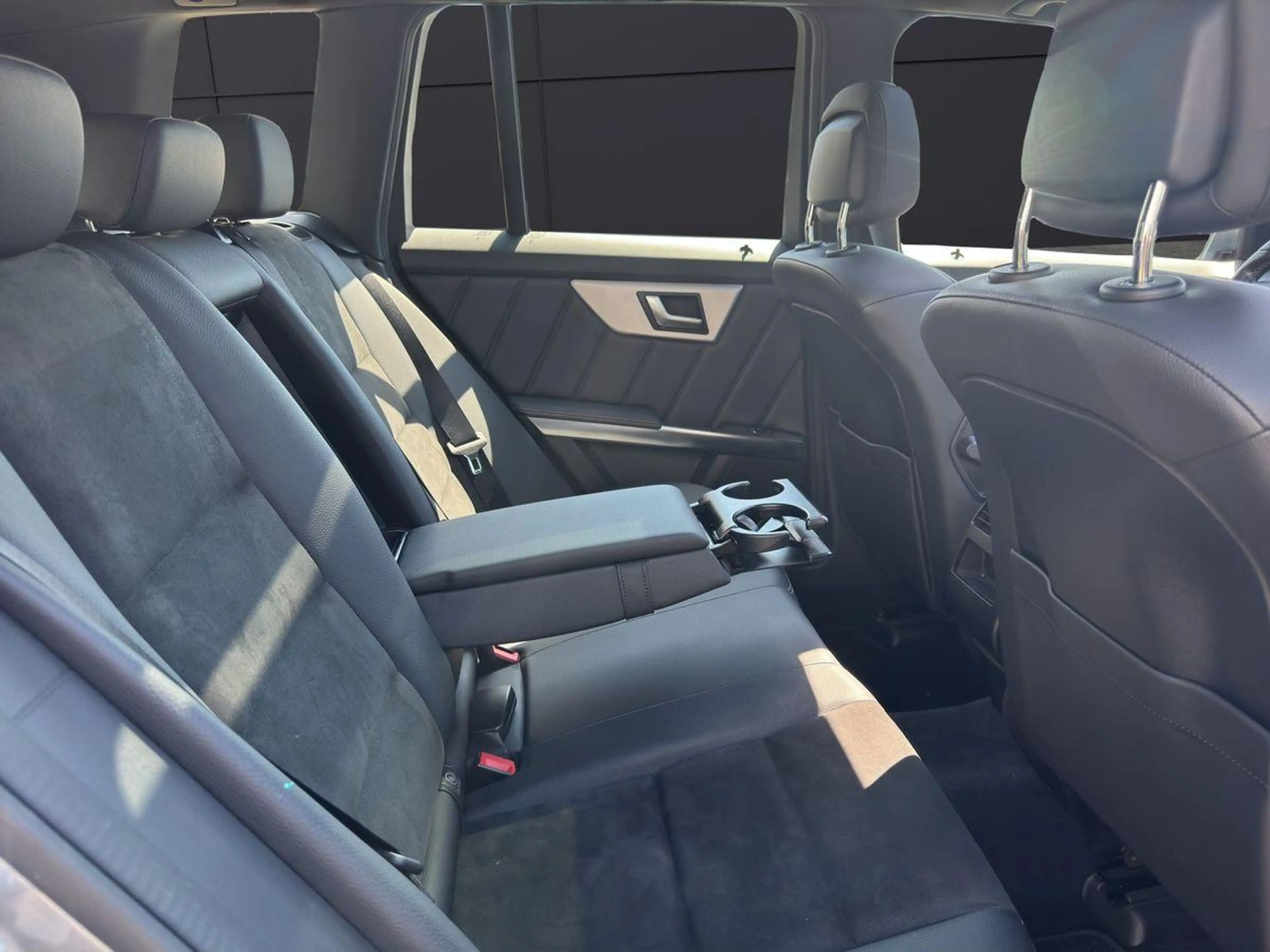 Mercedes-Benz GLK 250 CDI BlueTec 4Matic Pano AHK Navi — photo 12