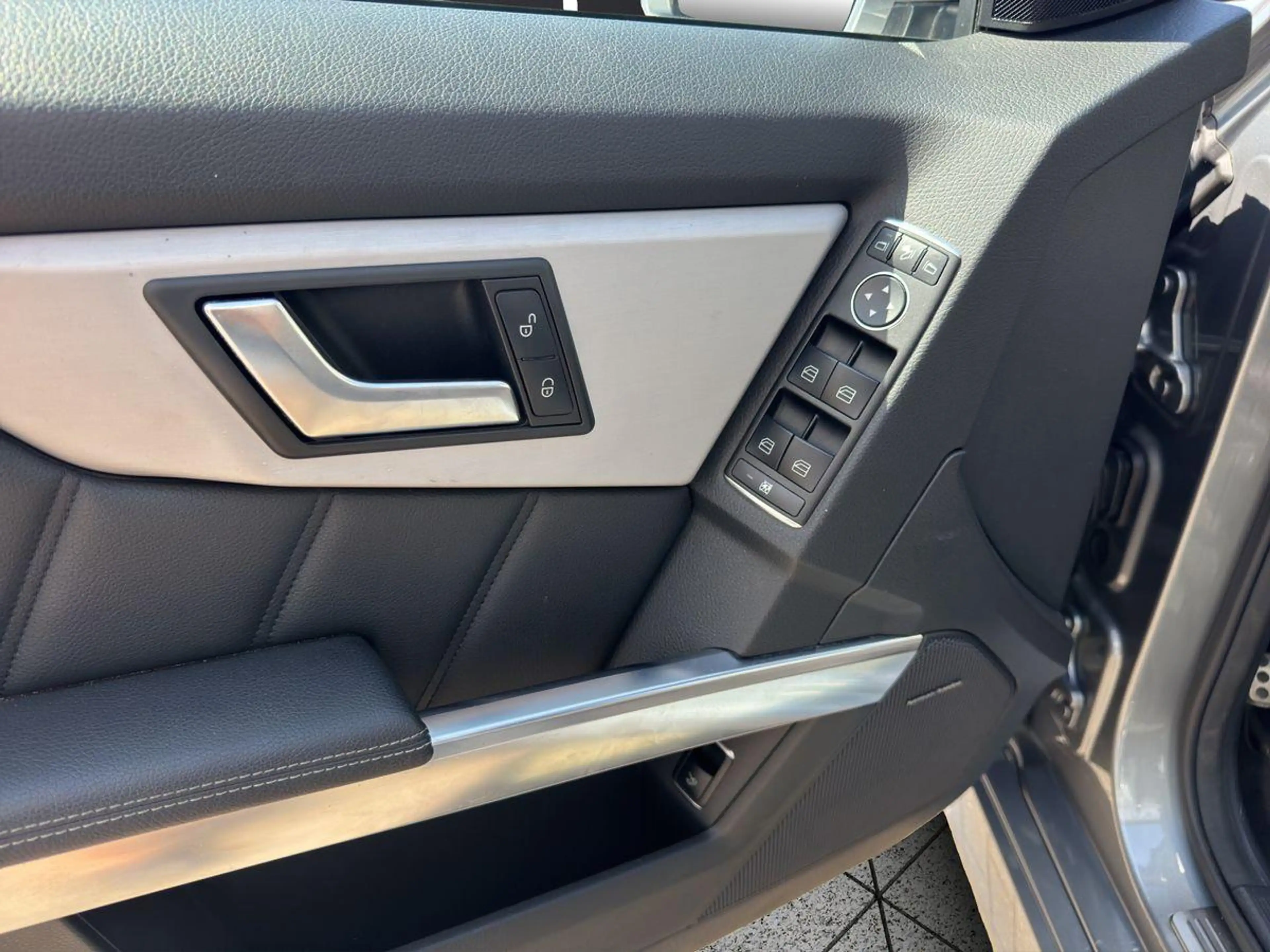 Mercedes-Benz GLK 250 CDI BlueTec 4Matic Pano AHK Navi — photo 14