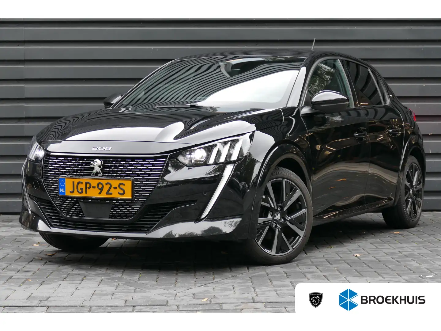 Peugeot 208 1.2 PURETECH 100PK 5-DRS GT / NAVI / CLIMA / PDC / Noir - 1