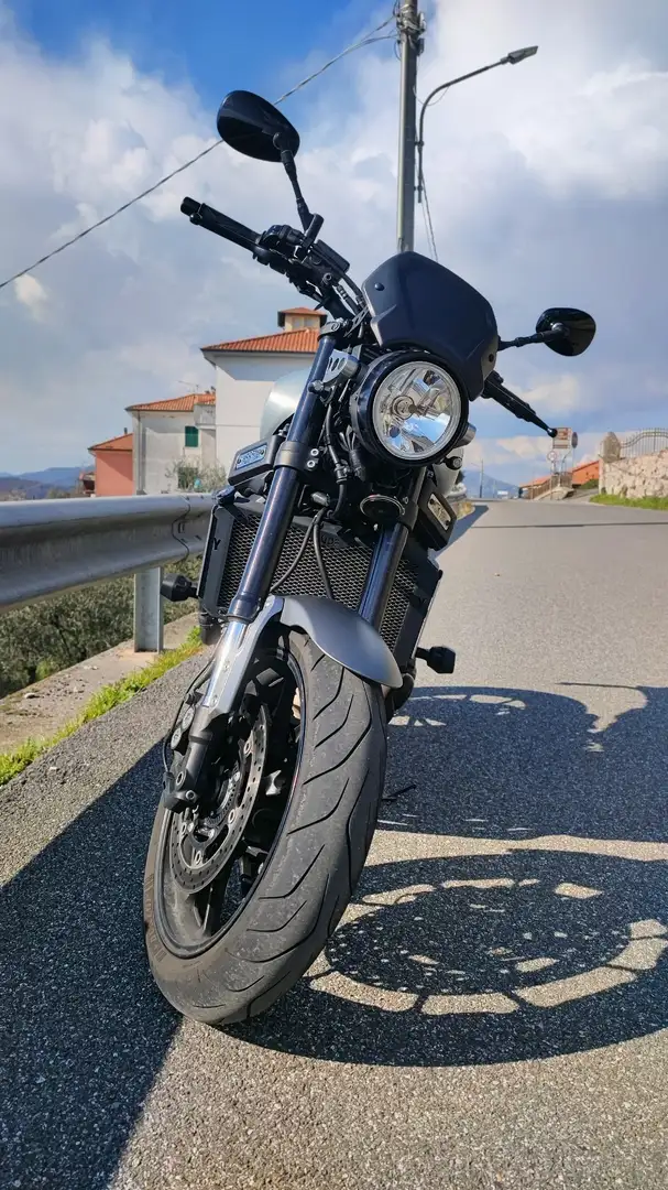 Yamaha XSR 900 Argento - 2