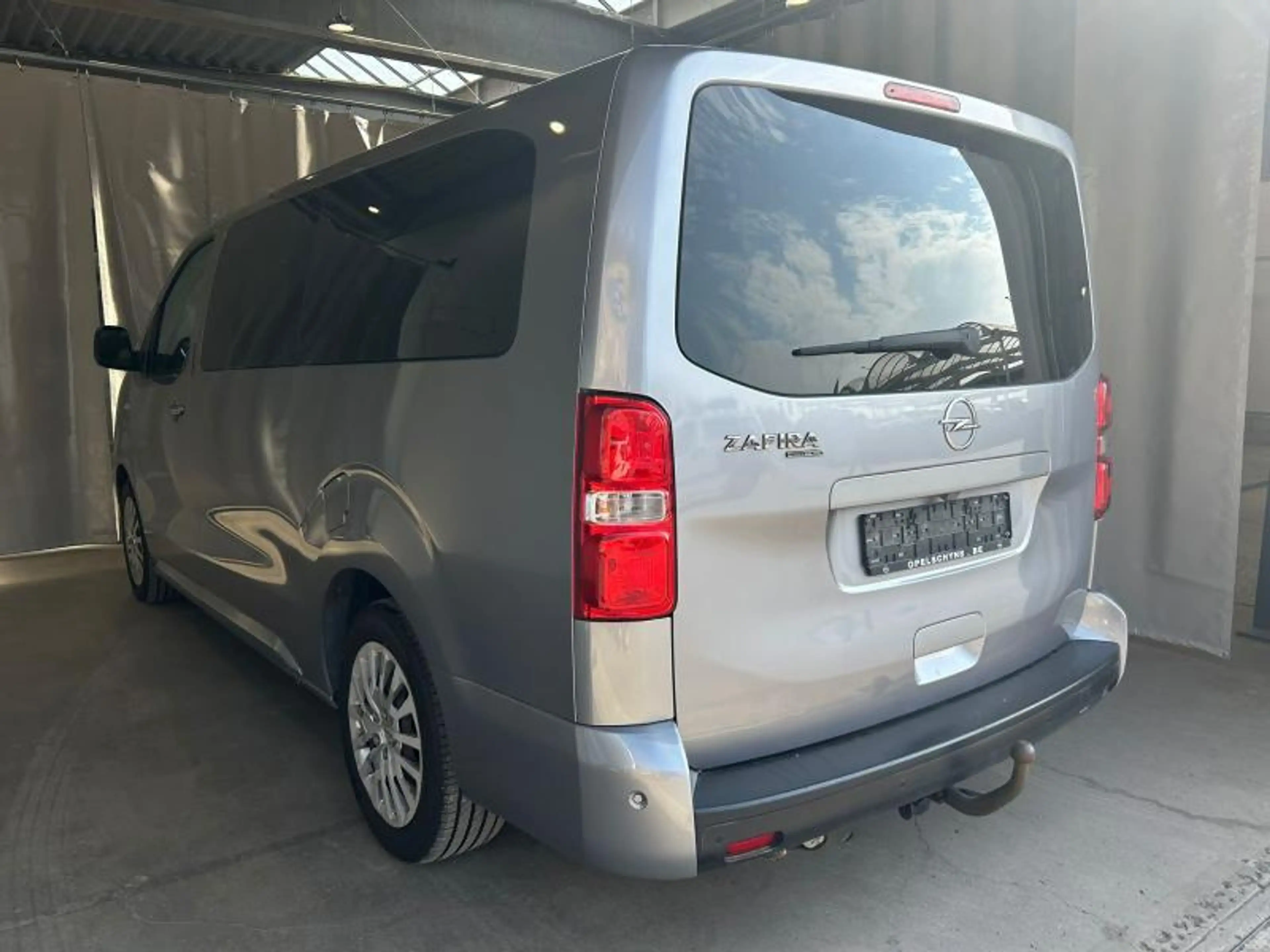 Opel Zafira Life Edition *8 Places* — photo 4