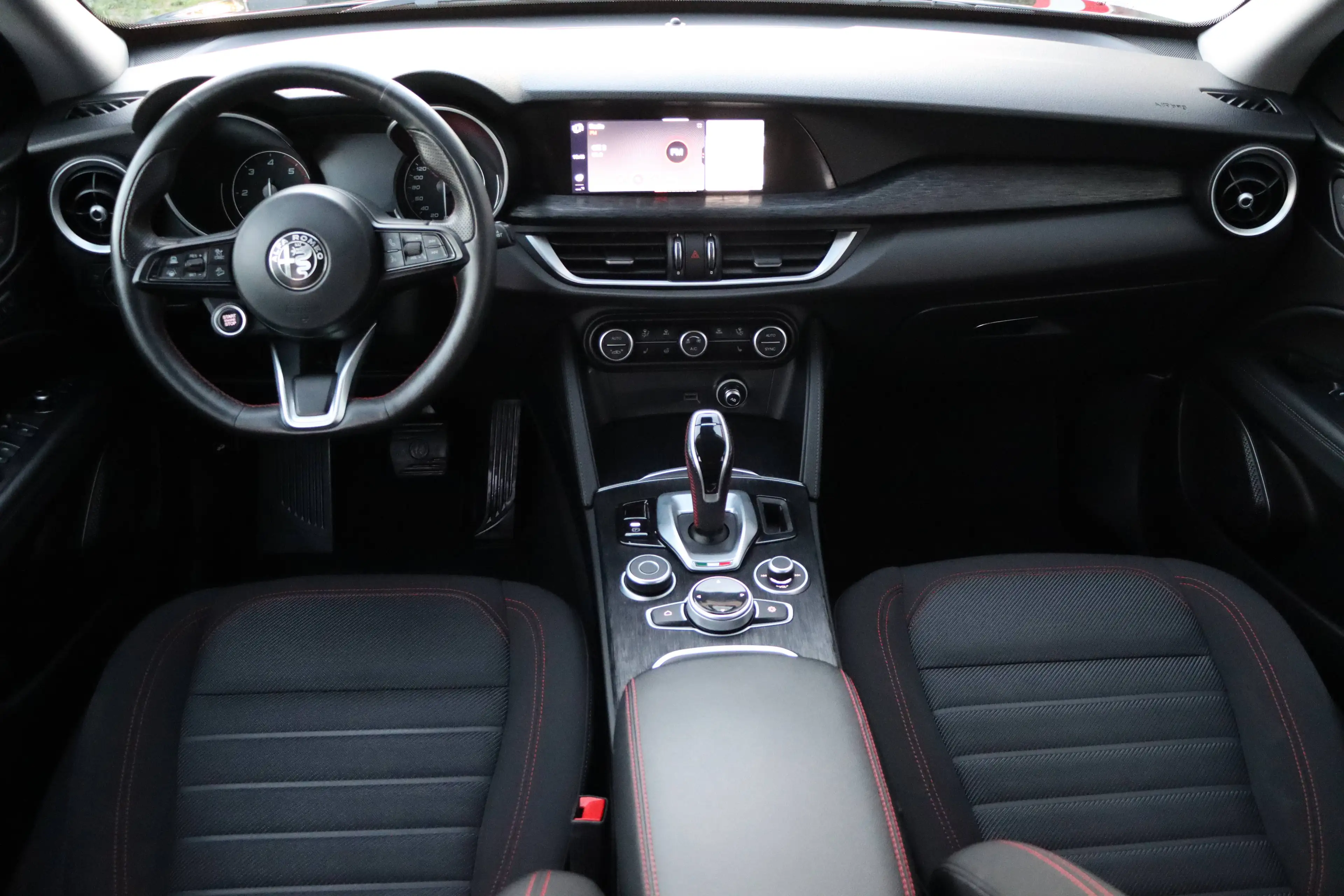 Alfa Romeo Stelvio 2.2 16V 190 AT8 Q4 MAGNIFICA | R.KAMERA | LED | ACC | — photo 9