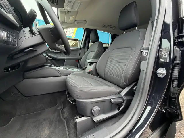 Ford Kuga view 9