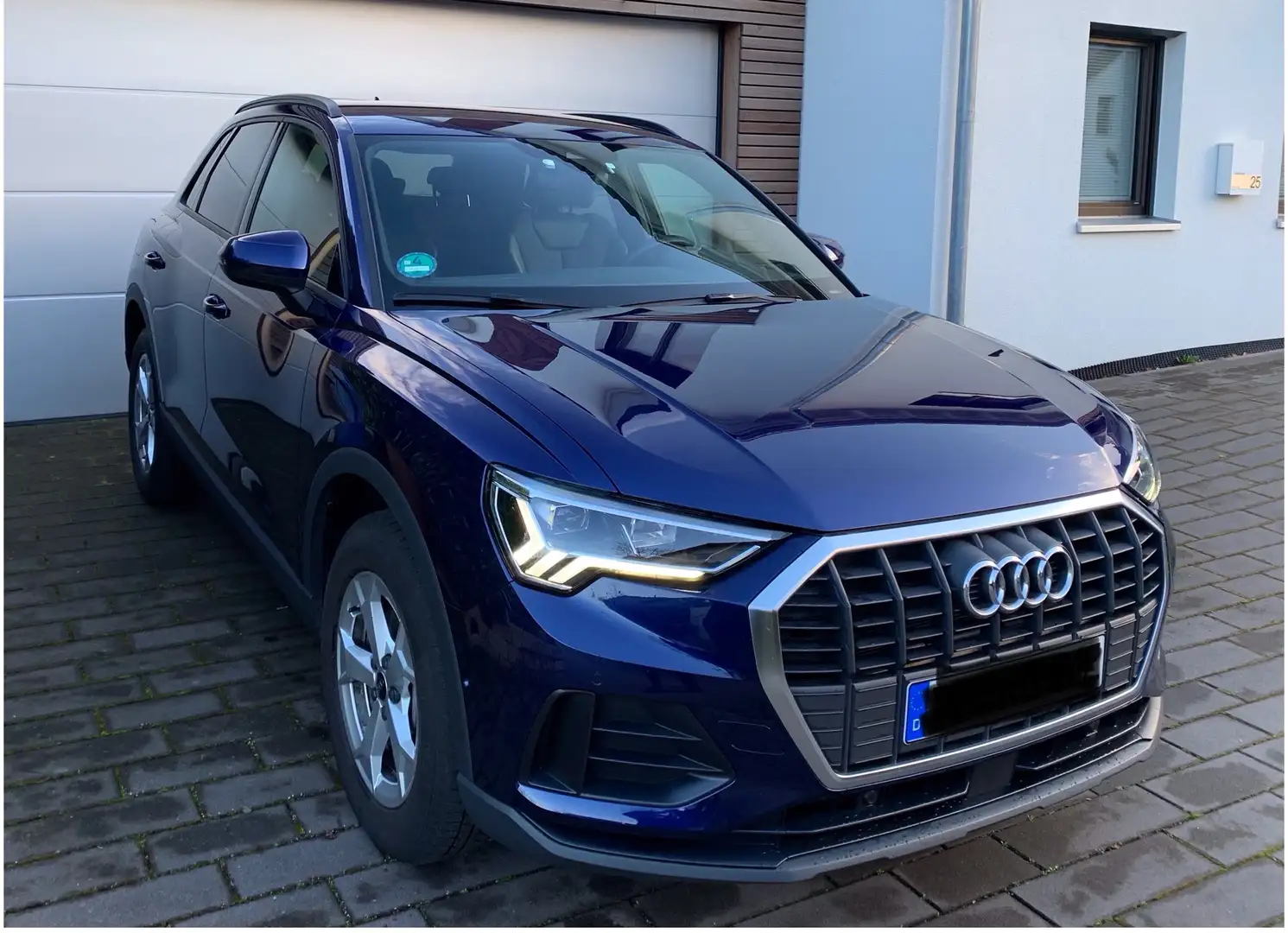 Audi Q3 Q3 45 TFSIe S tronic Blau - 1