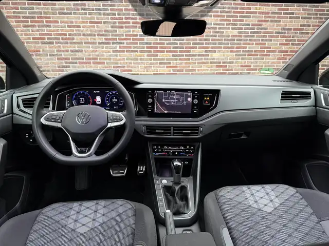 Volkswagen Polo view 10
