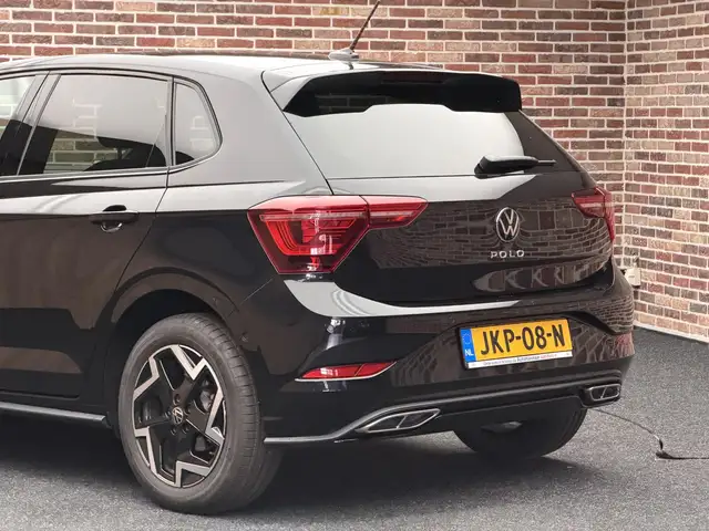 Volkswagen Polo view 11